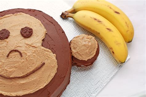 how-to-make-a-monkey-cake-the-bake-school image