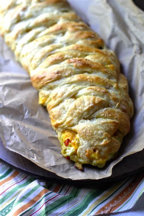 bacon-egg-cheese-breakfast-braid-the-baker-chick image