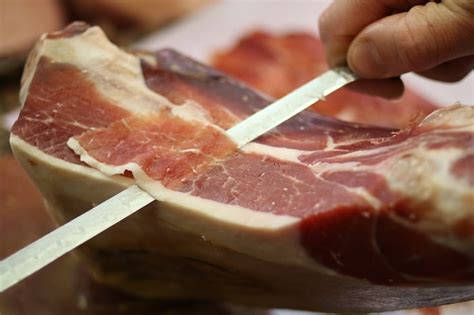 the-ultimate-iberian-ham-guide-how-to-select-the image