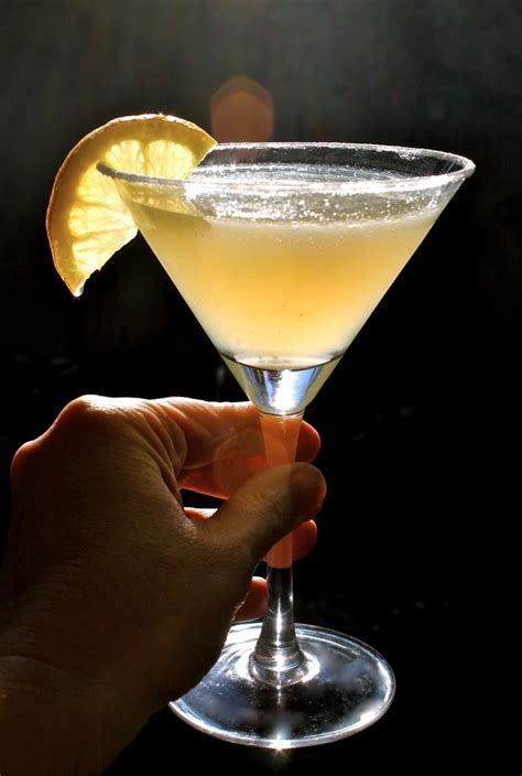 the-best-lemon-drop-martini-youll-ever-have image