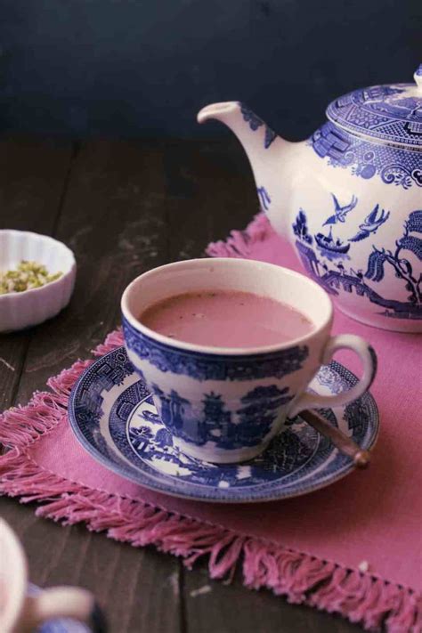 kashmiri-chai-authentic-pakistani-pink-tea-flour image