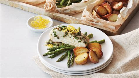 roasted-halibut-in-parchment-paper-clean-eating image