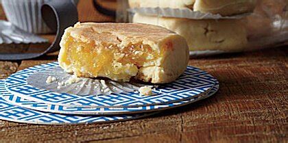 pineapple-shortbread-cakes-recipe-myrecipes image