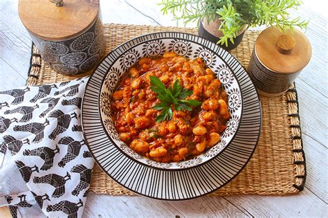 fresh-stewed-borlotti-beans-italian-food-forever image