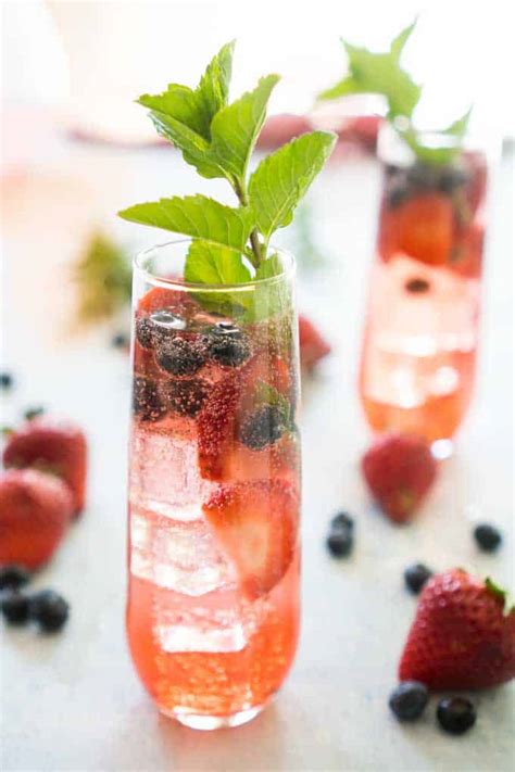 easy-summer-berry-sangria-5-minute-5-ingredient image
