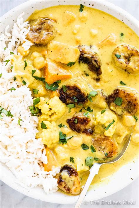 banana-curry-with-sweet-potatoes-and-chickpeas-the image