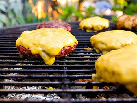 guide-to-grilling-great-burgers-serious-eats image