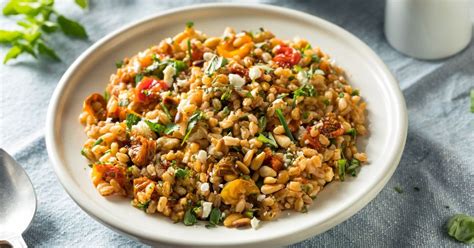 25-best-farro-recipes-to-try-instead-of-rice-insanely-good image