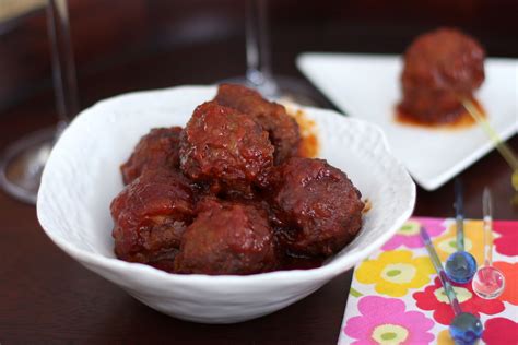 cocktail-meatballs-with-apricot-preserves image