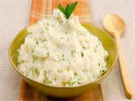 healthy-recipes-chive-and-parsley-mashed-potatoes image