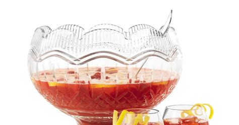 how-to-make-a-crowd-pleasing-christmas-hibiscus-punch image