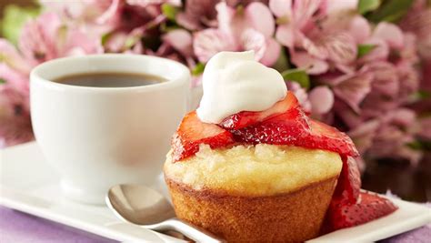 strawberry-shortcakes-giant-food image