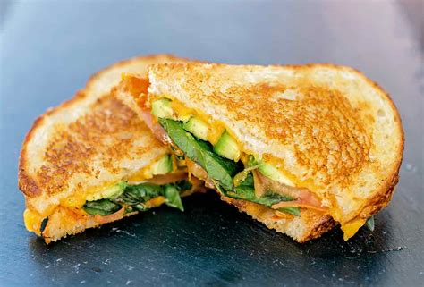 veggie-grilled-cheese-sandwich-recipe-leites-culinaria image