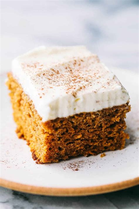 incredible-pumpkin-cake-with-cream-cheese-whipping image