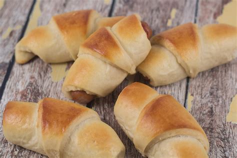 danish-sausage-rolls-plsehorn-nordic-food-living image