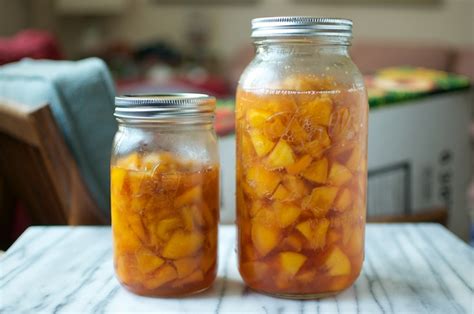 low-sugar-spiced-peach-jam-food-in-jars image