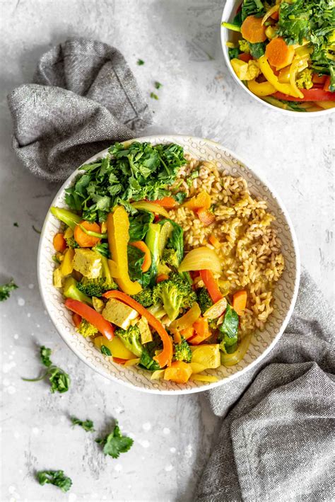 easy-vegetable-curry-with-tofu-and-rice-running-on image