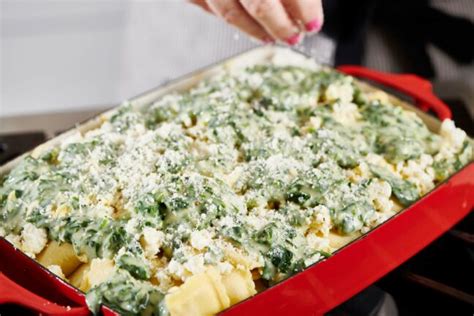 fresh-spinach-ravioli-lasagna-recipe-the-mom-100 image