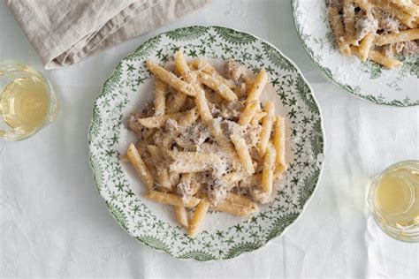 pasta-alla-norcina-recipe-great-italian-chefs image