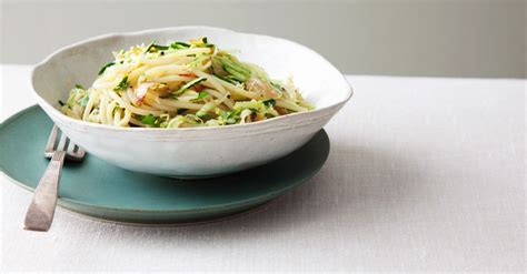 zucchini-pasta-with-anchovies-recipe-eat-smarter-usa image