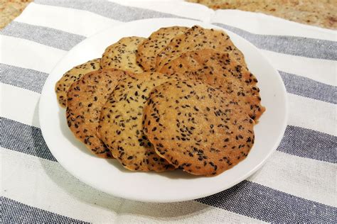 thin-and-crispy-roasted-black-sesame-cookies image