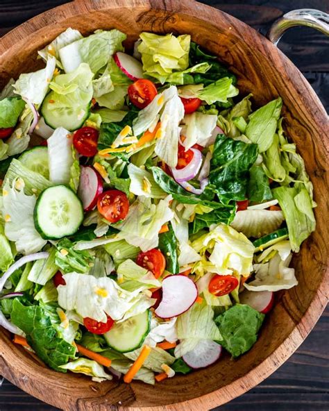easy-tossed-salad image