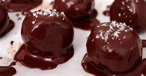 10-best-chocolate-panettone-recipes-yummly image