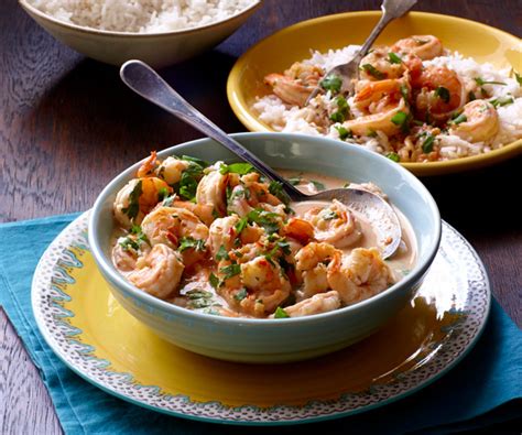 shrimp-in-spicy-thai-coconut-sauce-moveable-feast image