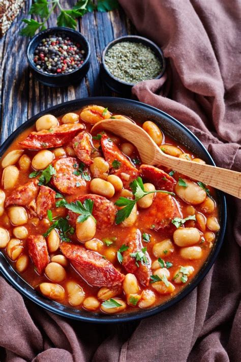 beans-with-kale-and-portuguese-sausage-mindfood image