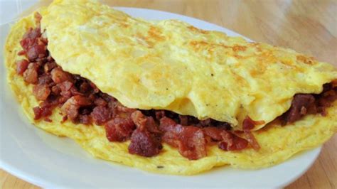 deluxe-bacon-onion-omelet-world-cooking image