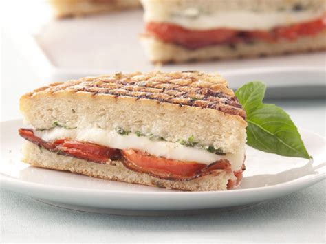 panini-with-prosciutto-and-fresh-mozzarella-galbani image
