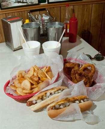 how-to-make-detroit-coney-dogs-even-better-than-the image