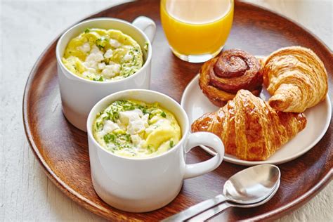 10-breakfast-recipes-you-can-make-in-a-mug-in-the image