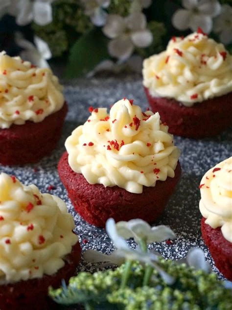 red-velvet-cupcakes-my-gorgeous image