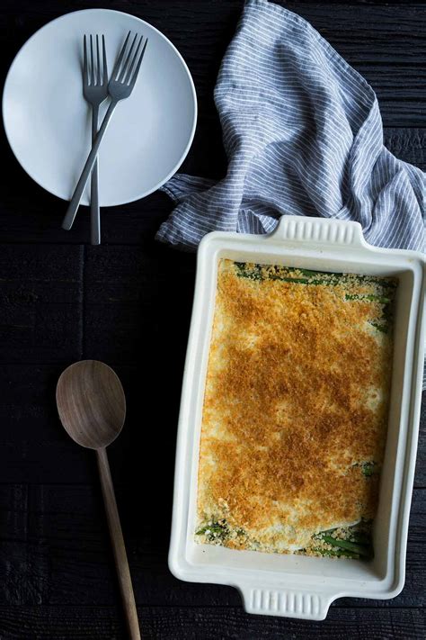 asparagus-gratin-recipe-with-gruyere-and-breadcrumbs-savory image