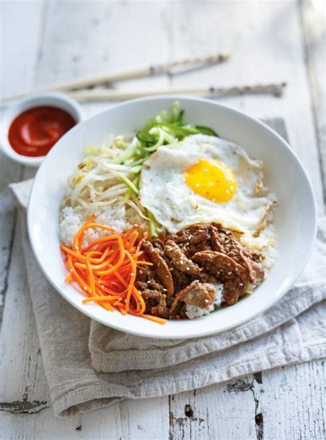 bibimbap-korean-rice-vegetable-egg-and-beef-bowl image
