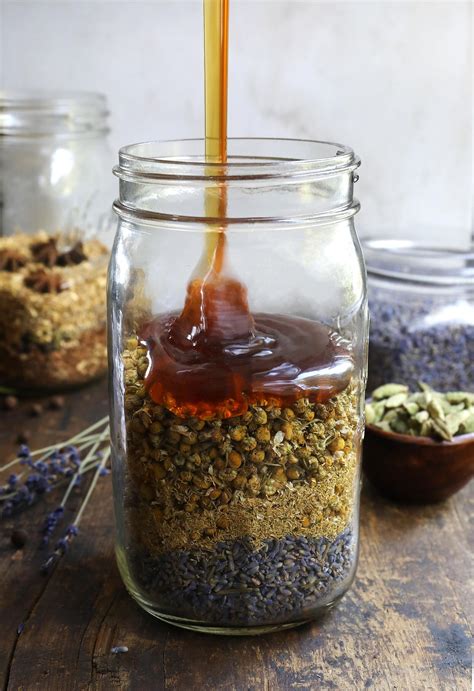 how-to-make-herb-infused-honey-recipes-mountain image