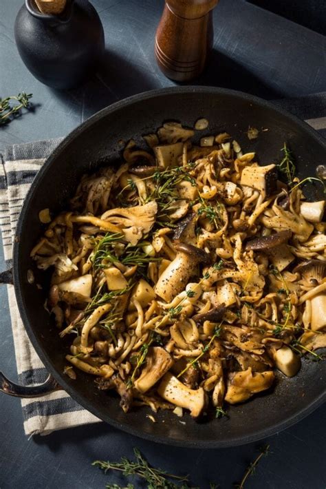 20-best-enoki-mushroom-recipes-to-try-insanely-good image