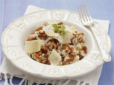 risotto-with-chanterelles-recipe-eat-smarter-usa image