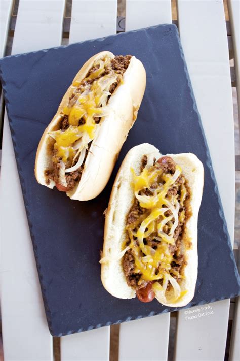 ultimate-chili-cheese-dogs-the-best-chili-cheese-dogs image