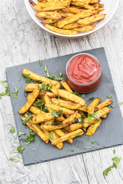 baked-curry-fries-perfectly-crispy-vegan-family image