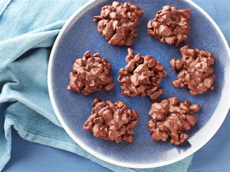 cherry-almond-chocolate-clusters-recipes-cooking image