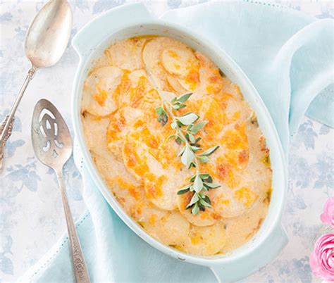 recipe-savory-scalloped-potatoes-almond-breeze image