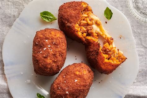 how-to-make-suppl-classici-classic-rice-croquettes image