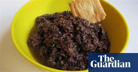 how-to-make-the-perfect-tapenade-french-food-and image