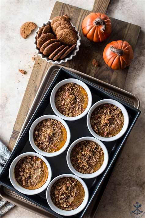 pumpkin-custards-with-gingersnap-crumble-the image