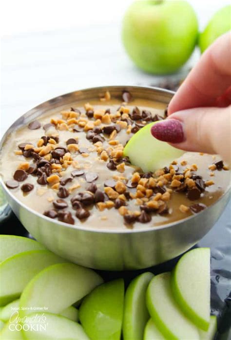 caramel-apple-dip-easy-sweet-creamy-and-soft image