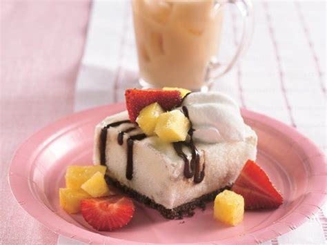 frozen-banana-split-dessert image