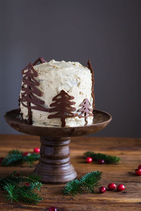gingerbread-cake-with-brown-sugar-buttercream image