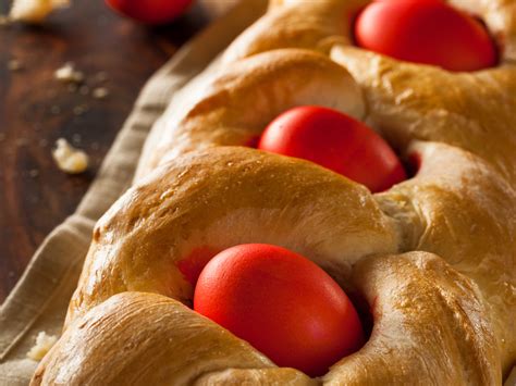 recipe-for-greek-easter-bread-with-red-eggs image